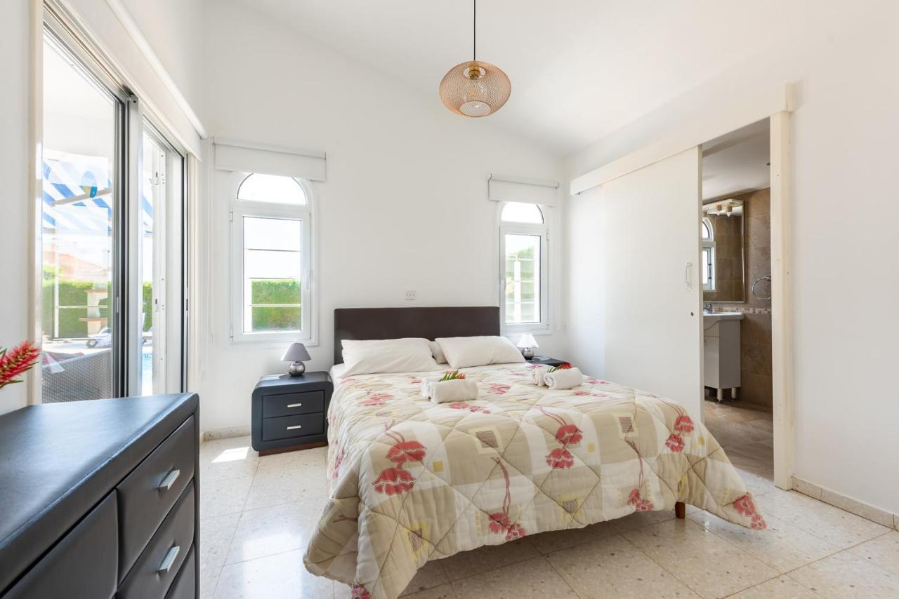 Bungalow Casa Bella By Ezoria Villas Коръл бей Екстериор снимка