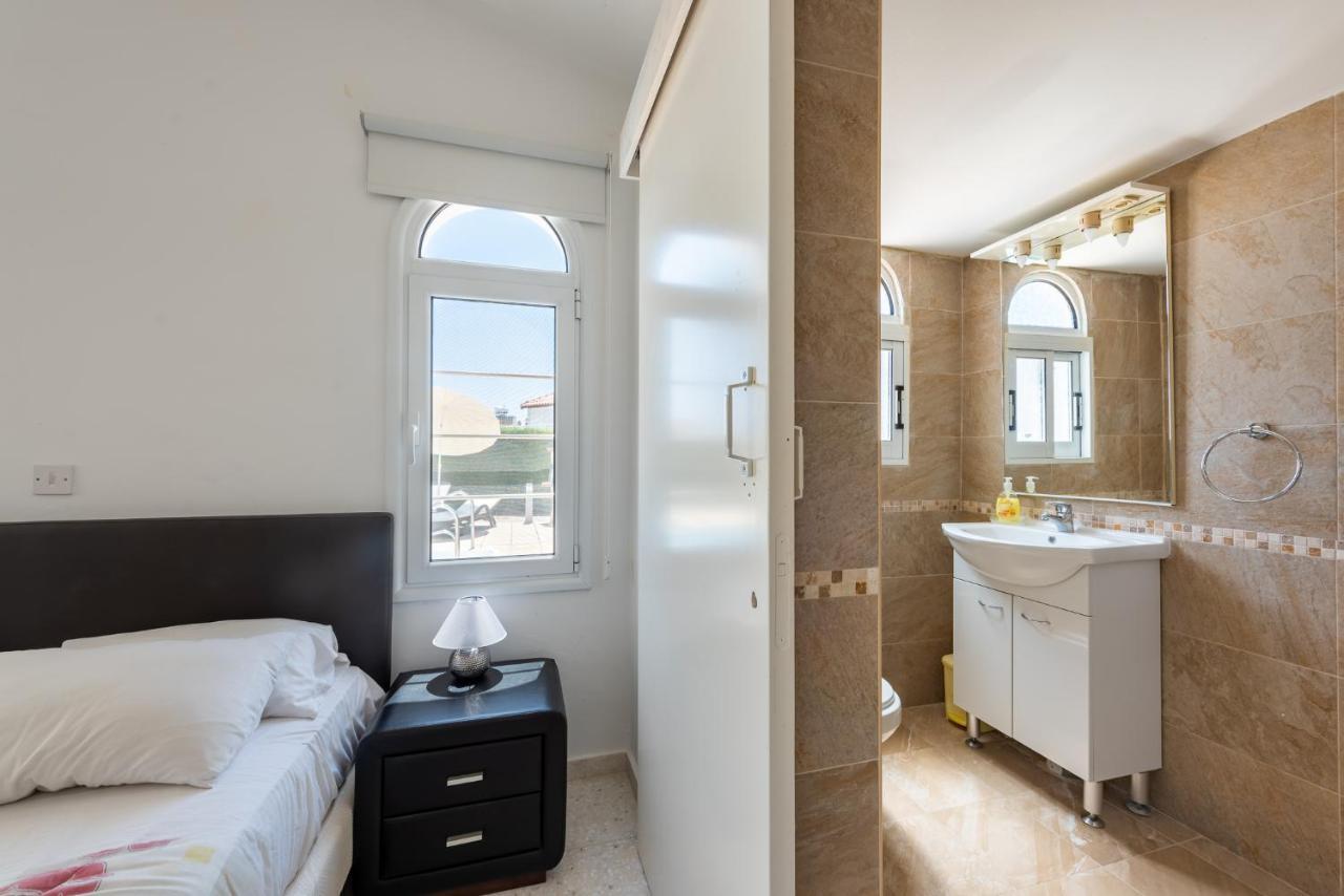 Bungalow Casa Bella By Ezoria Villas Коръл бей Екстериор снимка